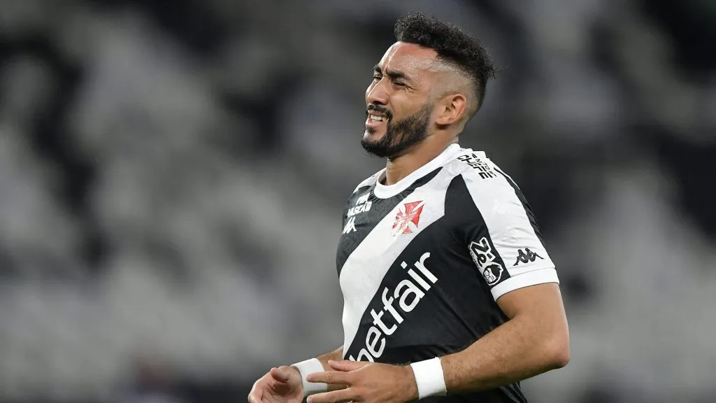 Payet tem esse problema para resolver - Foto: Thiago Ribeiro/AGIF.
