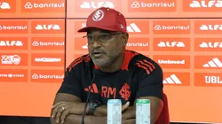 Roger durante a coletiva do Colorado de ontem (14).