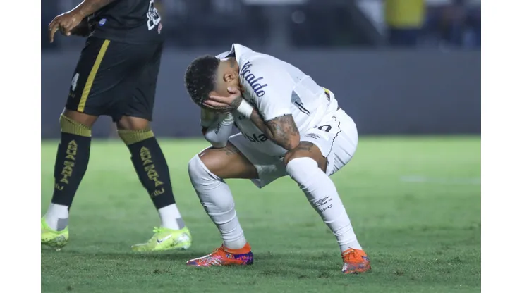 Neymar voltou a se lesionar na carreira. Foto: Reinaldo Campos/AGIF