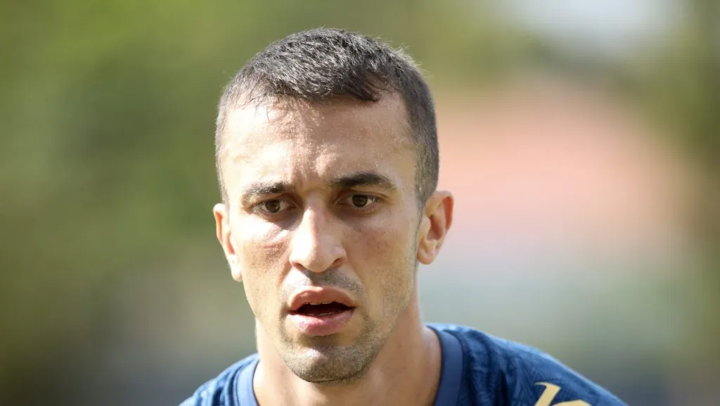 Foto: Reinaldo Campos/AGIF – João Schmidt é poupado em amistoso e Rincón retorna ao time titular.