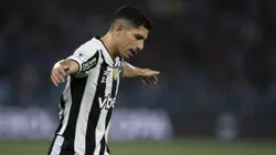 Savarino, jogador do Botafogo, lamenta durante partida contra o Racing-ARG, pela Recopa Sul-Americana. Foto: Jorge Rodrigues/AGIF.