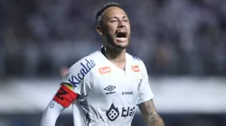 Neymar Jr. jogador do Santos durante partida contra o Agua Santa no estadio Vila Belmiro pelo campeonato Paulista 2025. Foto: Reinaldo Campos/AGIF