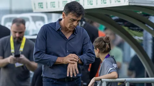 Gustavo Quinteros técnico do Grêmio durante partida contra o Juventude no estádio Alfredo Jaconi pelo campeonato Gaúcho 2025.