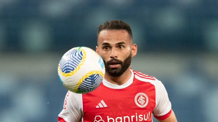 Thiago Maia jogador do Internacional durante partida contra o Cuiabá no estádio Arena Pantanal pelo campeonato Brasileiro A 2024. Foto: Gil Gomes/AGIF