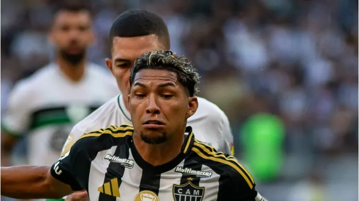 Rony durante jogo do Galo contra o América.