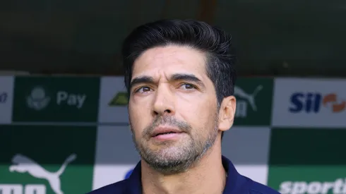 Abel Ferreira durante jogo do Verdão no Paulistão 2025. Foto: Marcello Zambrana/AGIF