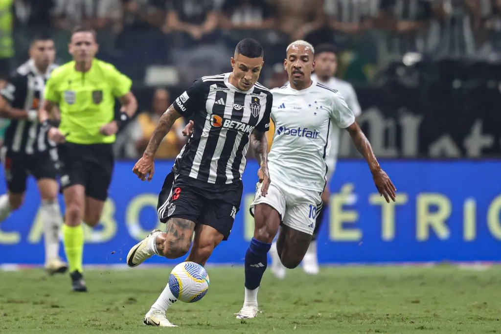 Arana em jogo contra o Cruzeiro. Foto: Gilson Lobo/AGIF