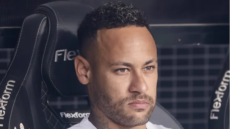 Neymar voltou a virar notícias por atitudes fora de campo