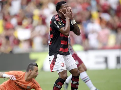 Flamenguistas se irritam com gols perdidos por Plata