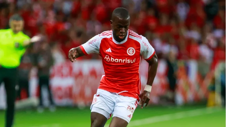 Valencia jogador do Internacional - Foto: Luiz Erbes/AGIF