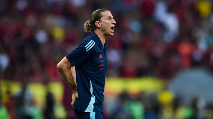 Filipe Luís, técnico do Flamengo, durante partida contra o Fluminense, pelo Campeonato Carioca. Foto: Thiago Ribeiro/AGIF.