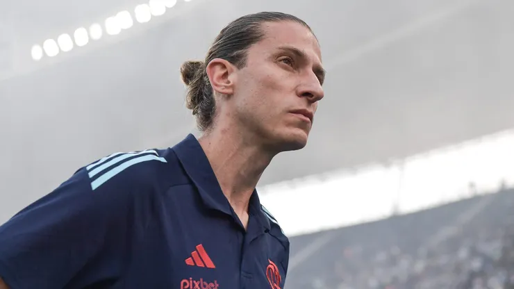 Filipe Luis citou o Vasco em sua coletiva