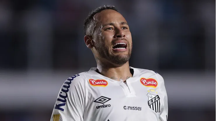 Neymar pode não ficar no Santos - Foto: Ettore Chiereguini/AGIF.