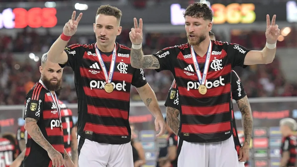 Léo Pereira e Léo Ortiz, do Flamengo