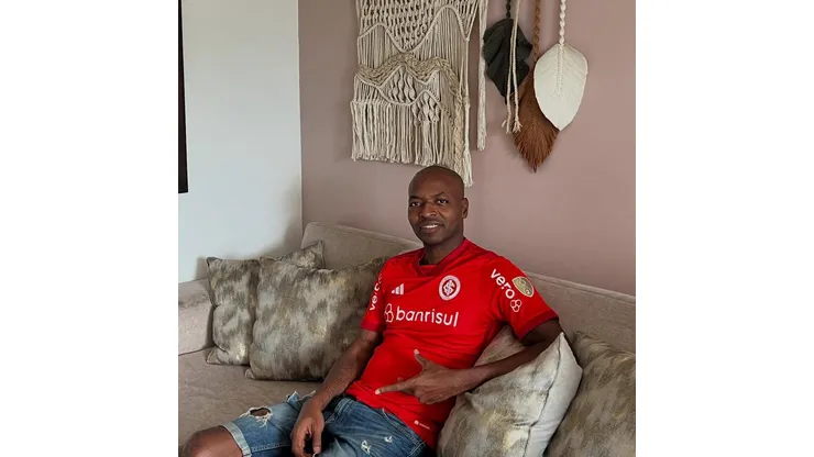 Ídolo do Inter, Renteria roubou as cena nas redes sociais