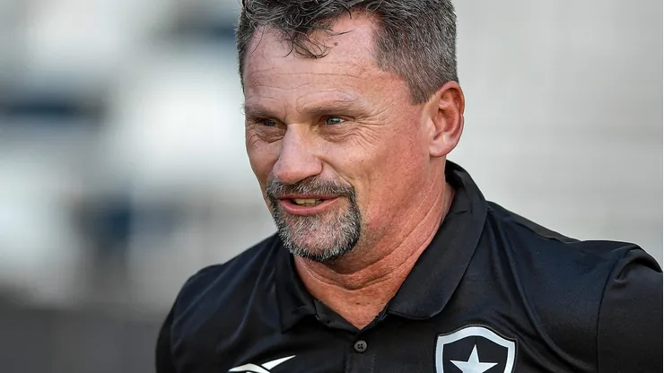 Fabio Matias foi o técnico do Botafogo nas fases preliminares da última Libertadores