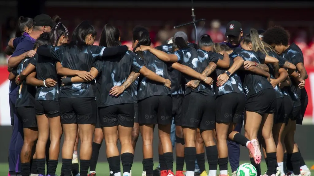 Jogadoras do São Paulo na Supercopa. Foto: Anderson Romao/AGIF