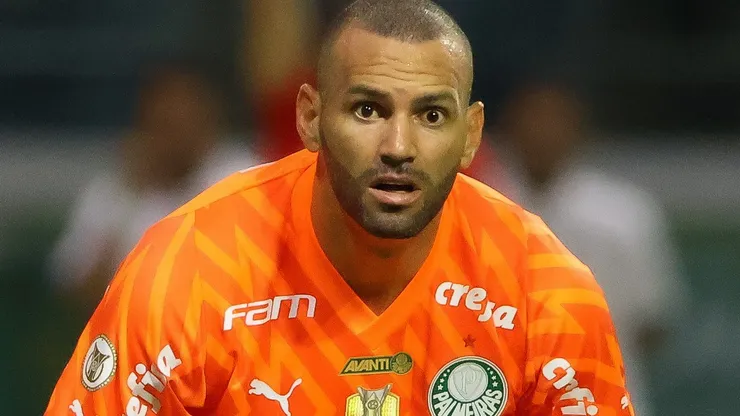 Weverton virou alvo de análise de Velloso