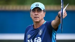 Gustavo Quinteros, prepara o Grêmio para a parte mais intensa da temporada