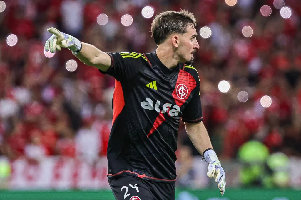 Anthoni, goleiro do Internacional – Foto: Maxi Franzoi/AGIF