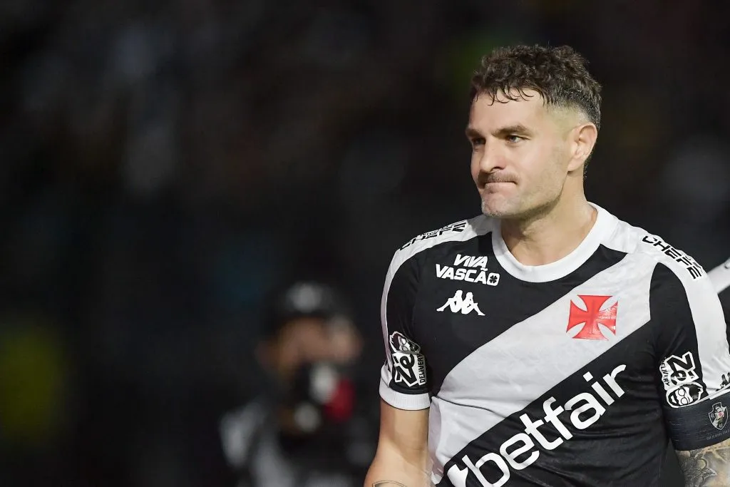 Vegetti em campo pelo Vasco – Foto: Thiago Ribeiro/AGIF