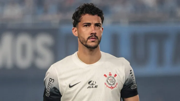Gustavo Henrique virou pauta no Imortal