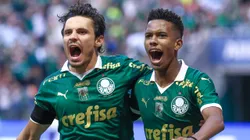 Raphael Veiga e Estêvão comemorando gol pelo Palmeiras. Foto: Marcello Zambrana/AGIF