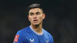 - Carlos Alcaraz, meia que pertence ao Fla