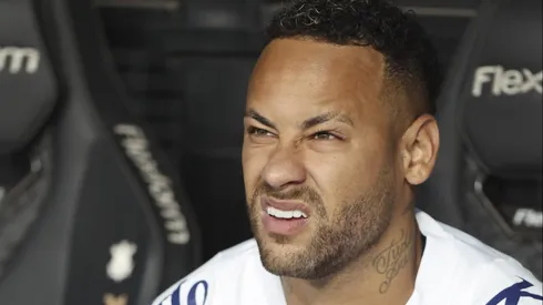 Neymar tem permanência incerta no Santos.