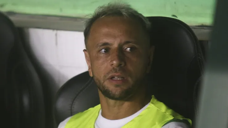 Rafinha pode rescindir no Coritiba