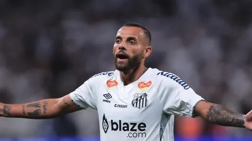 Guilherme durante partida contra o Corinthians.