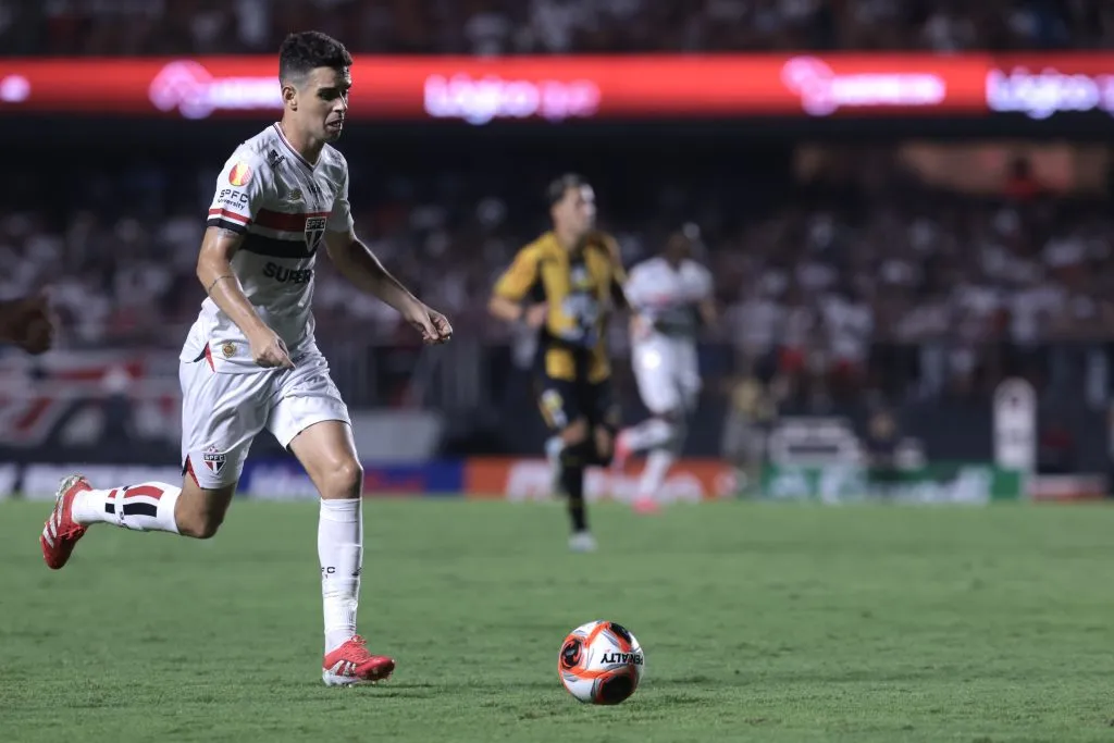 SP – SAO PAULO – 03/03/2025 – PAULISTA 2025, SAO PAULO X NOVORIZONTINO – Oscar jogador do Sao Paulo durante partida contra o Novorizontino no estadio Morumbi pelo campeonato Paulista 2025. Foto: Marcello Zambrana/AGIF