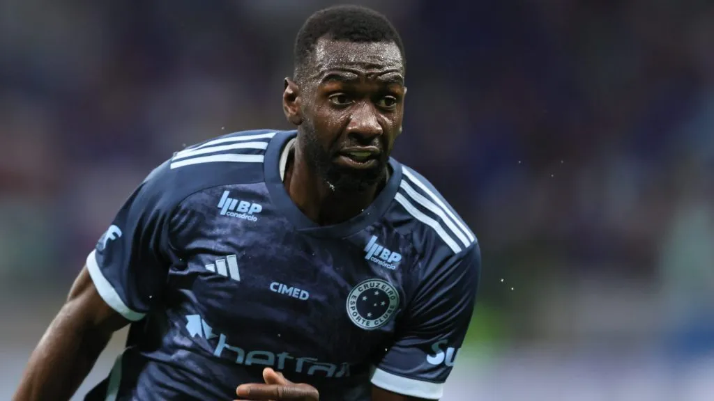 Bolasie em partida pelo Cruzeiro. Foto: Gilson Lobo/AGIF