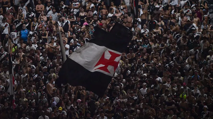 Torcida do Vasco durante partida contra Botafogo no estadio Sao Januario pelo campeonato Carioca 2025. Foto: Thiago Ribeiro/AGIF