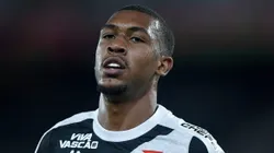 Rayan tem conversas avançadas para renovar no Vasco até o fim de 2026, com multa rescisória alta