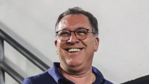 Marcelo Teixeira busca reforçar o meio-campo do Peixe.