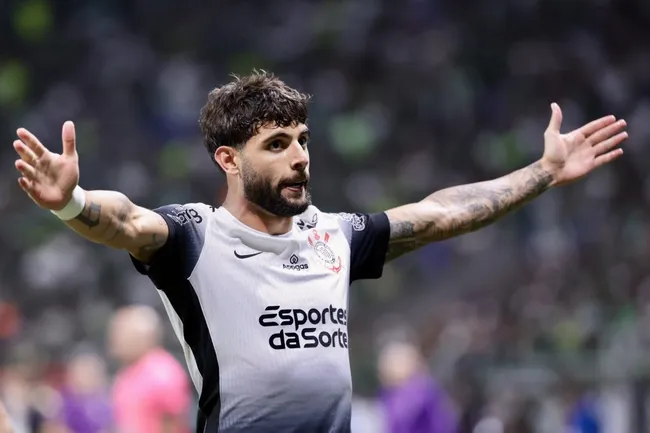 Yuri Alberto comemora seu gol durante partida contra o Palmeiras – Foto: Marcello Zambrana/AGIF