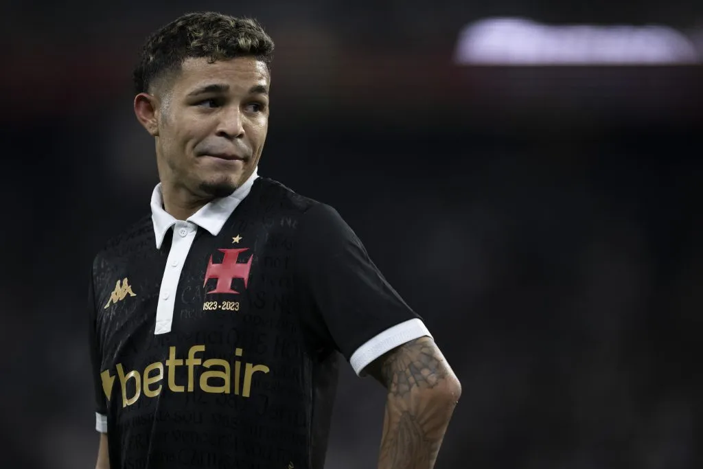 Adson não entra em campo desde setembro do ano passado. Foto: Jorge Rodrigues/AGIF