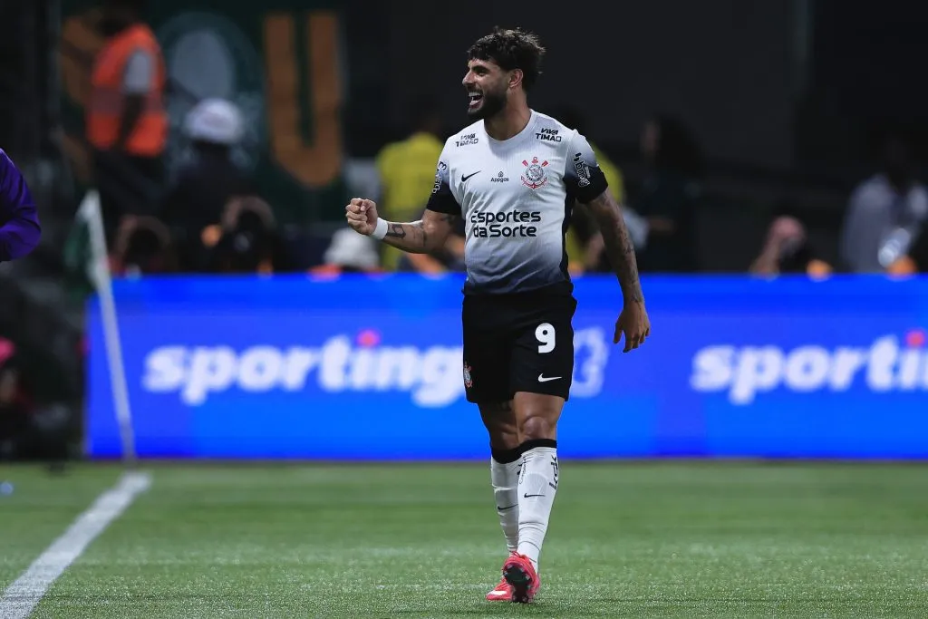 Yuri Alberto marcou o gol da vitória do Corinthians sobre o Palmeiras. Foto: Ettore Chiereguini/AGIF