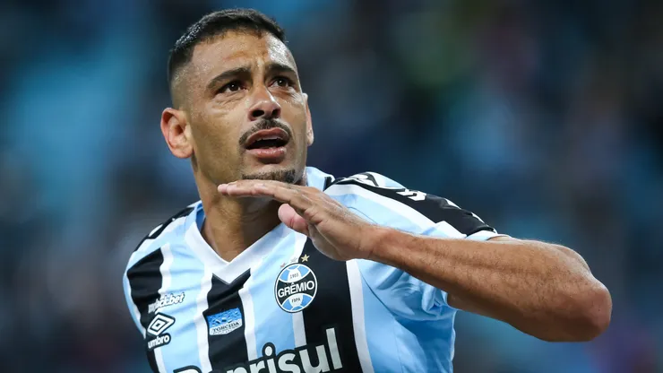 Diego Souza quando atuava pelo Grêmio - Foto: Pedro H. Tesch/AGIF