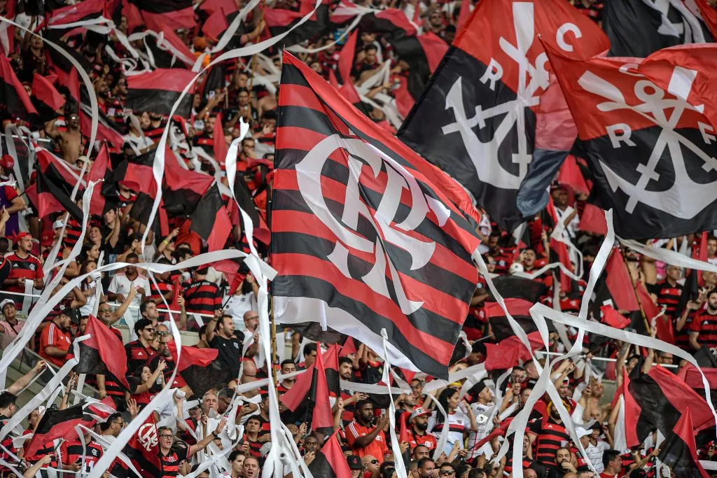 Torcida do Flamengo durante partida contra Atlético-MG no estádio Maracanã pelo campeonato Copa Do Brasil 2024. Foto: Thiago Ribeiro/AGIF