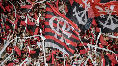 Torcida do Flamengo durante partida contra Atlético-MG no estádio Maracanã pelo campeonato Copa Do Brasil 2024. Foto: Thiago Ribeiro/AGIF