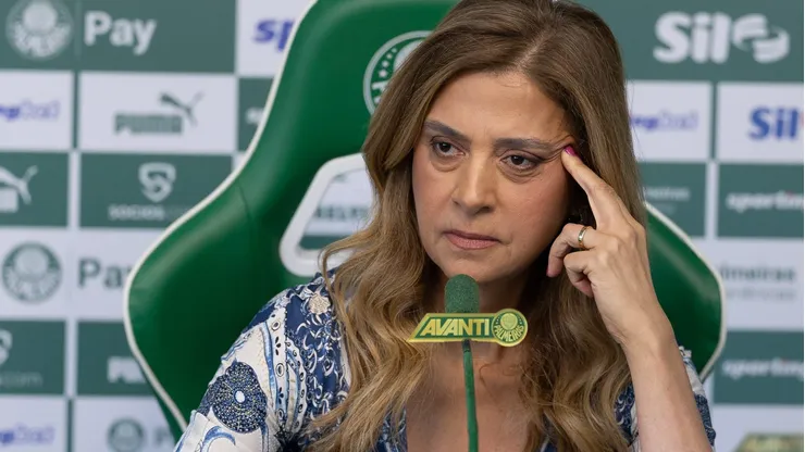 Leila Pereira aguarda resposta de Augusto Melo