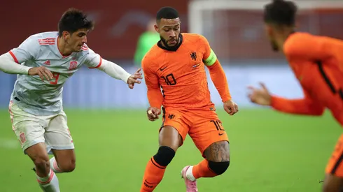 Memphis Depay está de volta à Seleção Holandesa. Foto: Associated Press / Alamy Stock Photo