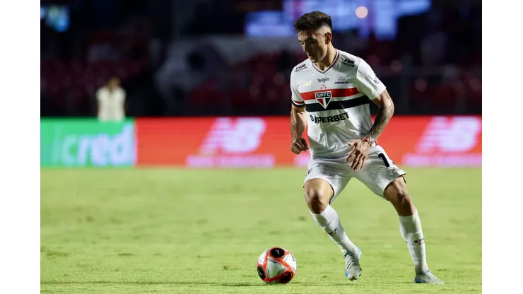 SP - SAO PAULO - 19/02/2025 - PAULISTA 2025, SAO PAULO X PONTE PRETA - Enzo Diaz jogador do Sao Paulo durante partida contra o Ponte Preta no estadio Morumbi pelo campeonato Paulista 2025. Foto: Marcello Zambrana/AGIF