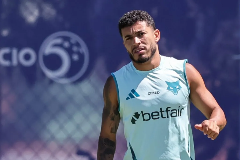 William, do Cruzeiro – Foto: Gilson Lobo/AGIF