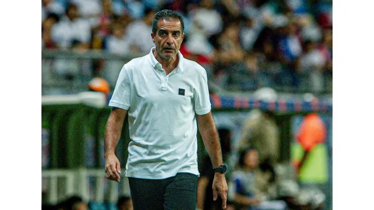 Renato Paiva, técnico do Botafogo Foto: Jhony Pinho