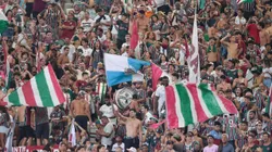 Torcida do Fluminense durante partida contra Flamengo no estádio Maracanã pelo campeonato Carioca 2025. Foto: Thiago Ribeiro/AGIF