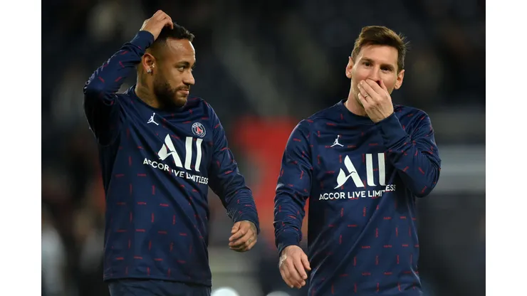 Neymar pode ajudar na chegada de Messi ao Santos