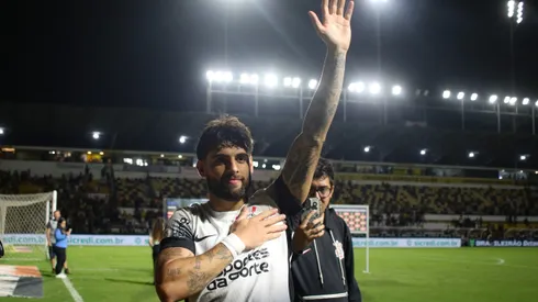 Yuri Alberto jogador do Corinthians comemora seu gol durante partida contra o Criciúma no estádio Heriberto Hulse pelo campeonato Brasileiro A 2024. Foto: Leonardo Hubbe/AGIF